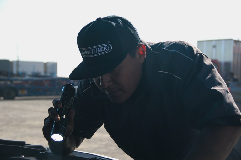 Heavy Duty Truck Repair In Orange County